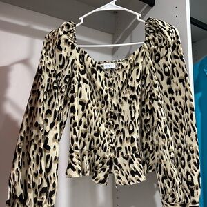 Vestique Leopard Print Women's Top
